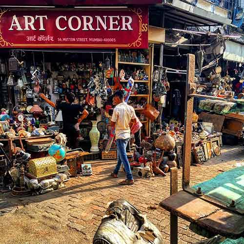 12 Best Fashion Street Shopping Places In Mumbai