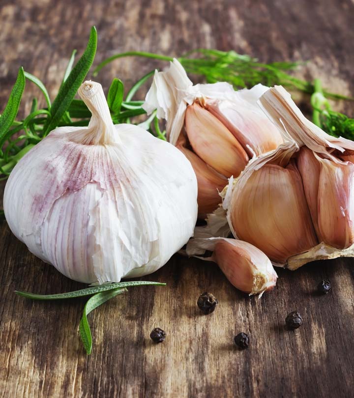 31 Benefits Of Garlic For Health, Skin, & Hair + How To Use It