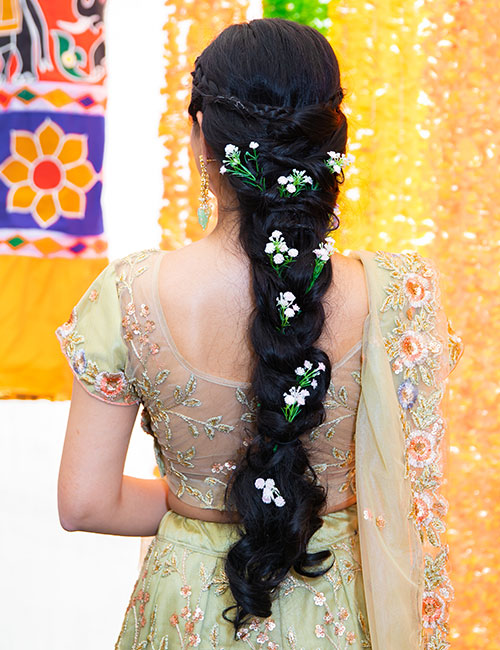 Pom pom wedding hairstyles - Sunika Magazine