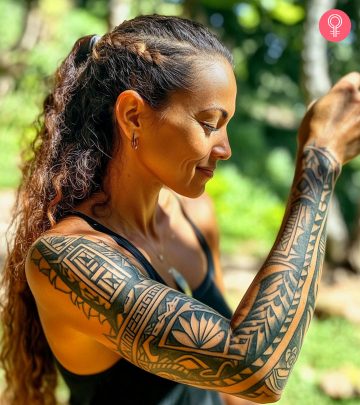 Woman-with-a-polynesian-tattoo-on-her-left-hand