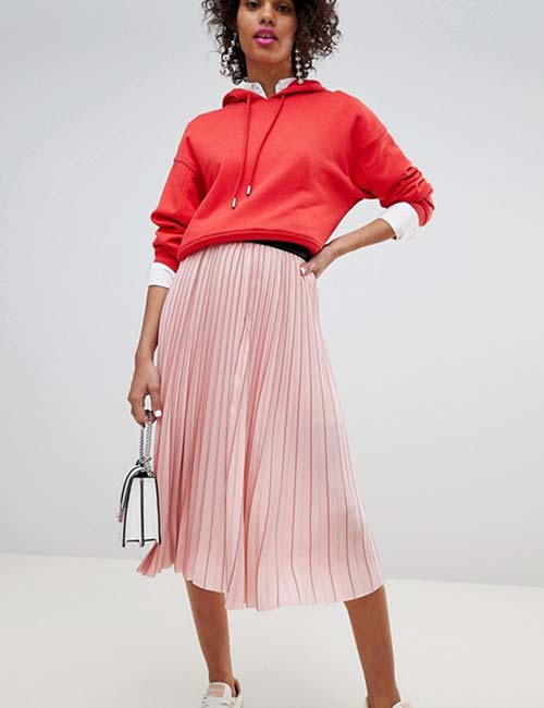 How to Combine Pleated Skirts? - Style Tips For Your Body