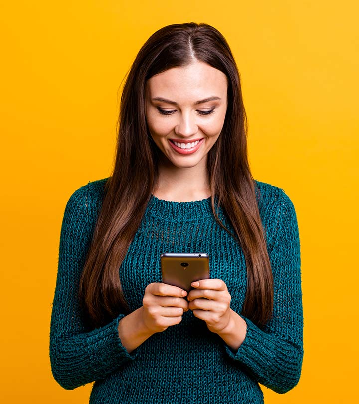 13 Naughty, Flirty & Fun Texting Games to Play With Girlfriend