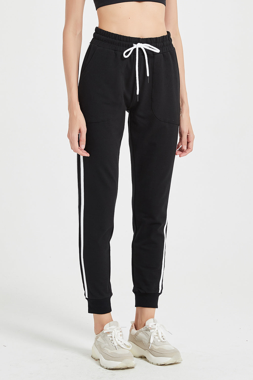 15 Best Joggers For Women That Are Super Comfy and Stylish